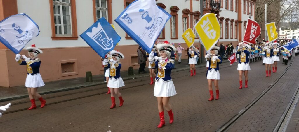 Ein wenig Mainzer Fastnacht tanken nach dem Besuch des Café Blum.