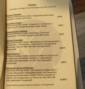 Die Speisekarte (Seite 7 "Frühstück") des Café Rheingenuss in Ginsheim. (Zum Vergrößern bitte anklicken)