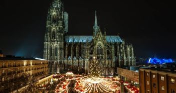 Weihnachtsmärkte in Köln 2023: Tradition, Lichterzauber und (Foto: AdobeStock 73168392 Ramses)