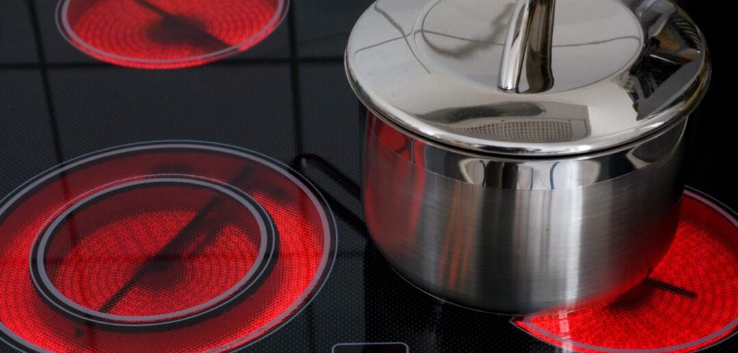 Winterküche mit System: Wie Heiztechnik und Kochgewohnheiten zusammenspielen (Foto: AdobeStock alephnull - 19772987)