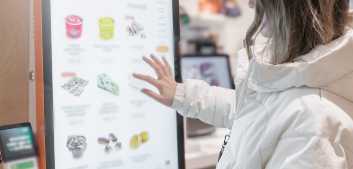 Wie beeinflusst die Digitalisierung die Gastronomie? (Foto: AdobeStock - ladimir Razgulyaev - 1677928131)